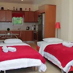 Paradise Apartment *